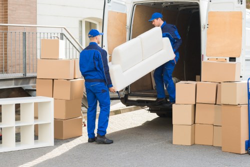 Flexible van transport for residential and commercial customers in Tufnell Park